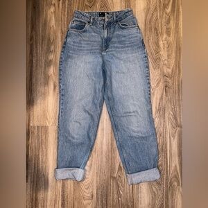 ASOS Lightwash Mom Jeans - size 24/30